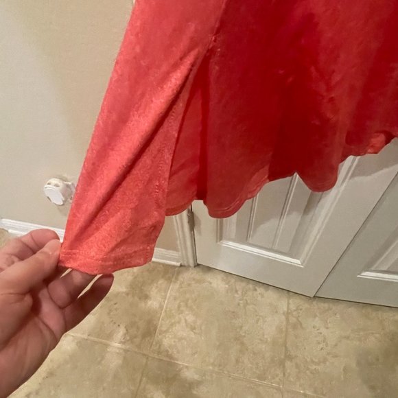 🔥🔥🔥 LuLaRoe Perfect Tee - Picture 4 of 5